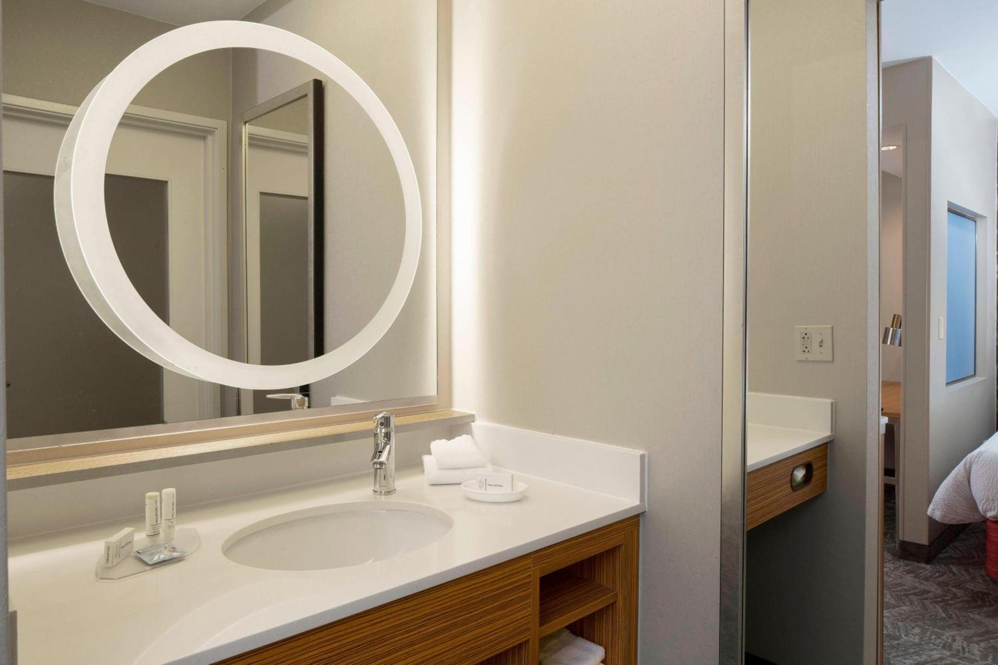 Springhill Suites St. Louis Airport/Earth City Bridgeton Εξωτερικό φωτογραφία